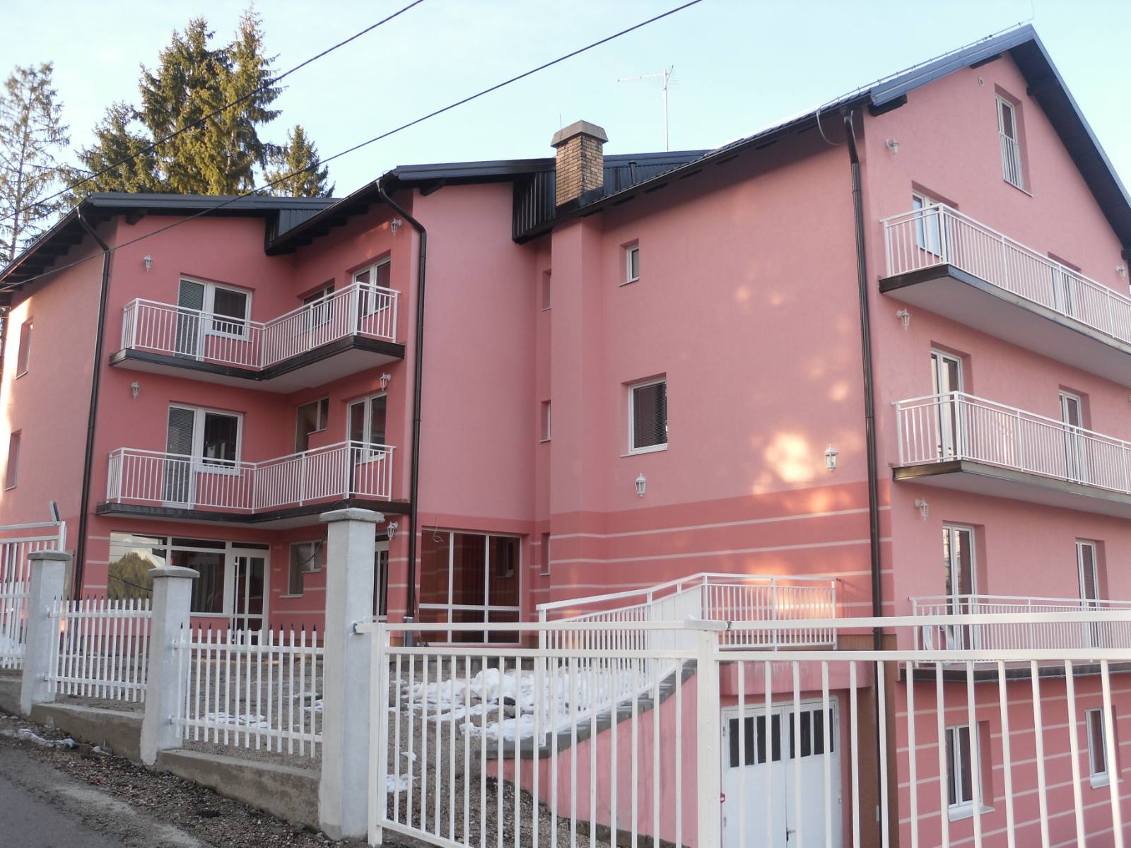 Нове инвестиције и радна мјеста у Палама – Дом „Натураˮ 