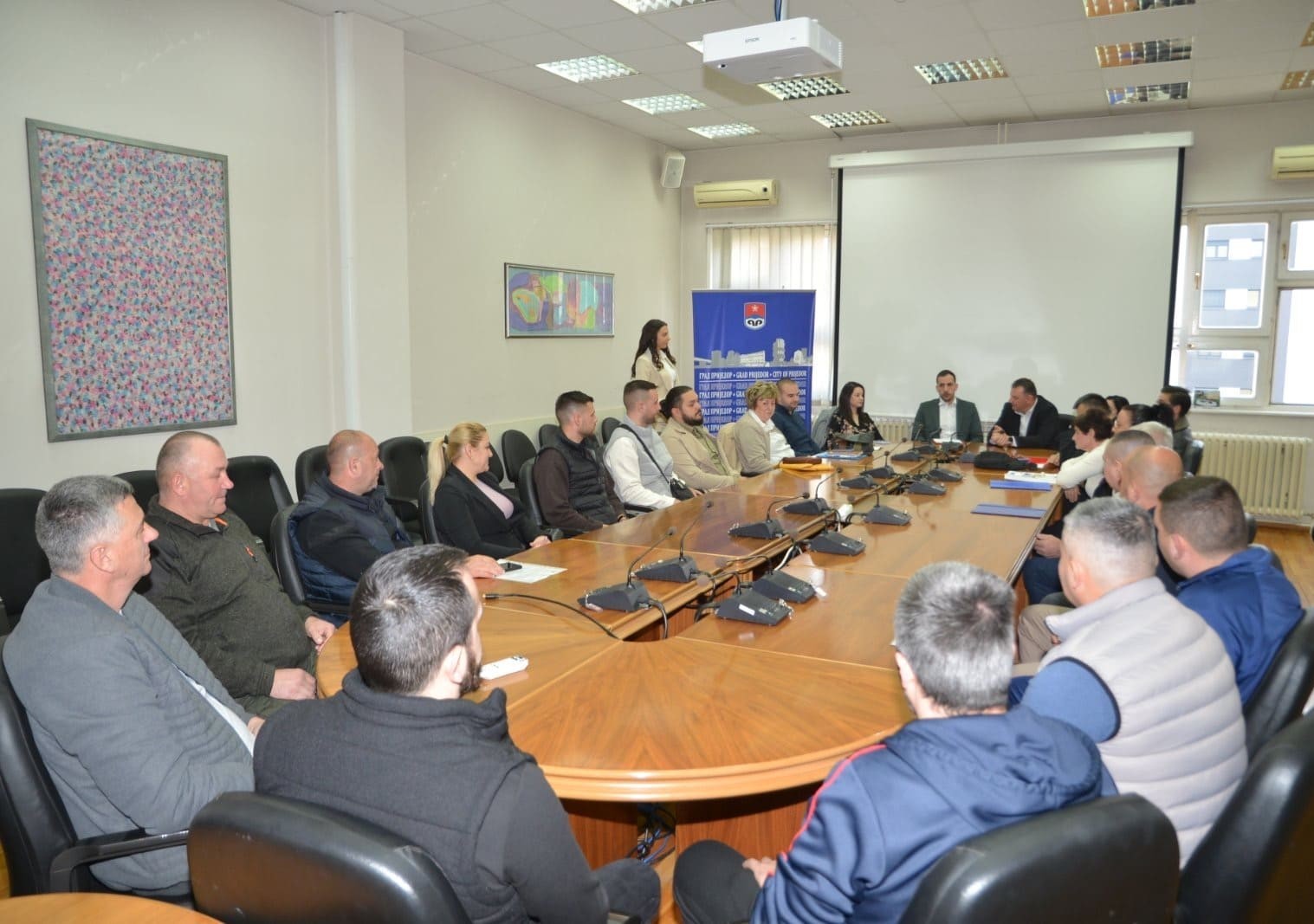 У Приједору потписани уговори за запошљавање 33 лица