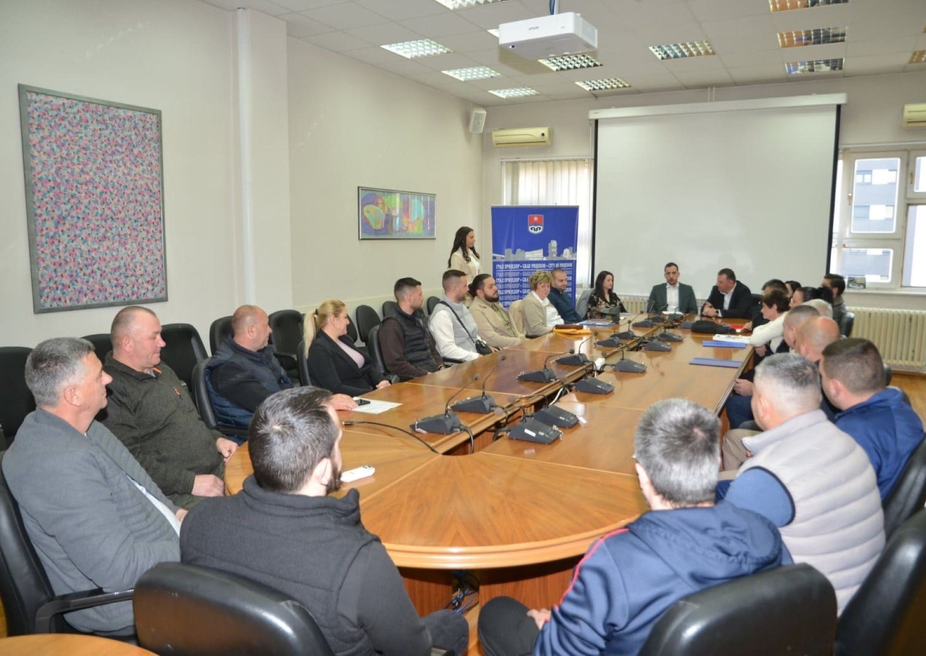 У Приједору потписани уговори за запошљавање 33 лица